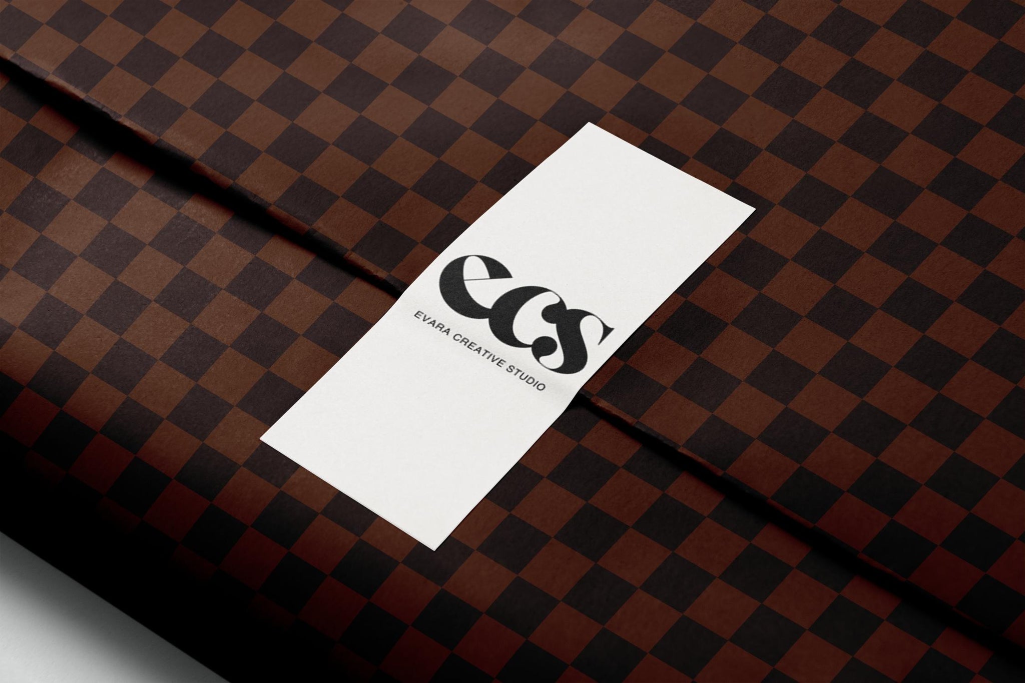 Brown Checkerboard Gift Wrapping Paper, Retro Chessboard Pattern Wrap Sheet for Birthdays, Holidays, and Special Occasions